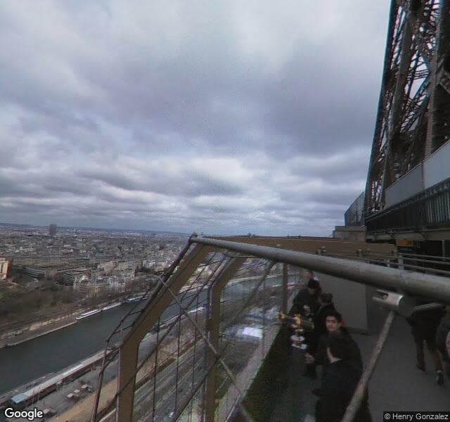 Near the Eiffel Tower, Paris - View 4